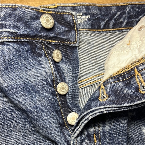 Old Navy OG Straight Denim Cut-Off Shorts with Button Fly - EUC sz 6 - Picture 5 of 5